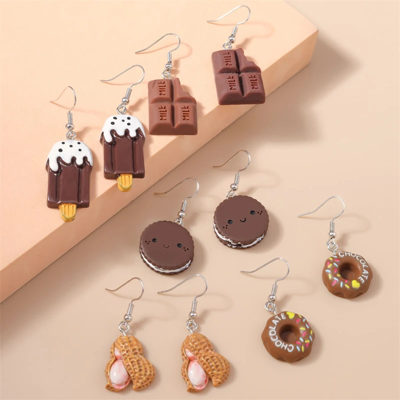5 Paar/Set Niedliche Ohrringe mit Lebensmittelmotiven für Damen, Harz-Kekse und Schokoladen-Ohrringe, Mädchen-Party- und Festival-Schmuck, Geschenke – Detail 4