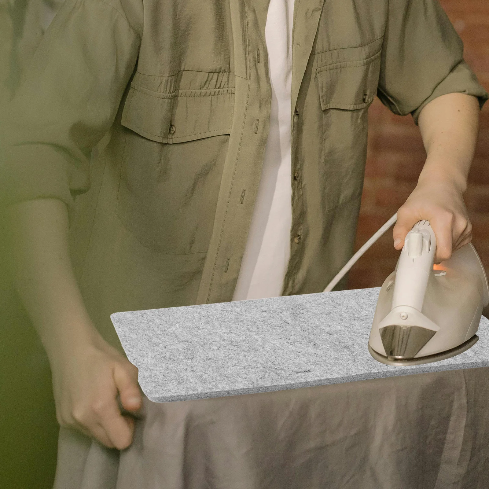 

High Absorption Wool Pressing Mat Felt Ironing Pad For Quilting Sewing Thick Wool Felting Mat Multiple Sizes Compact Ironing