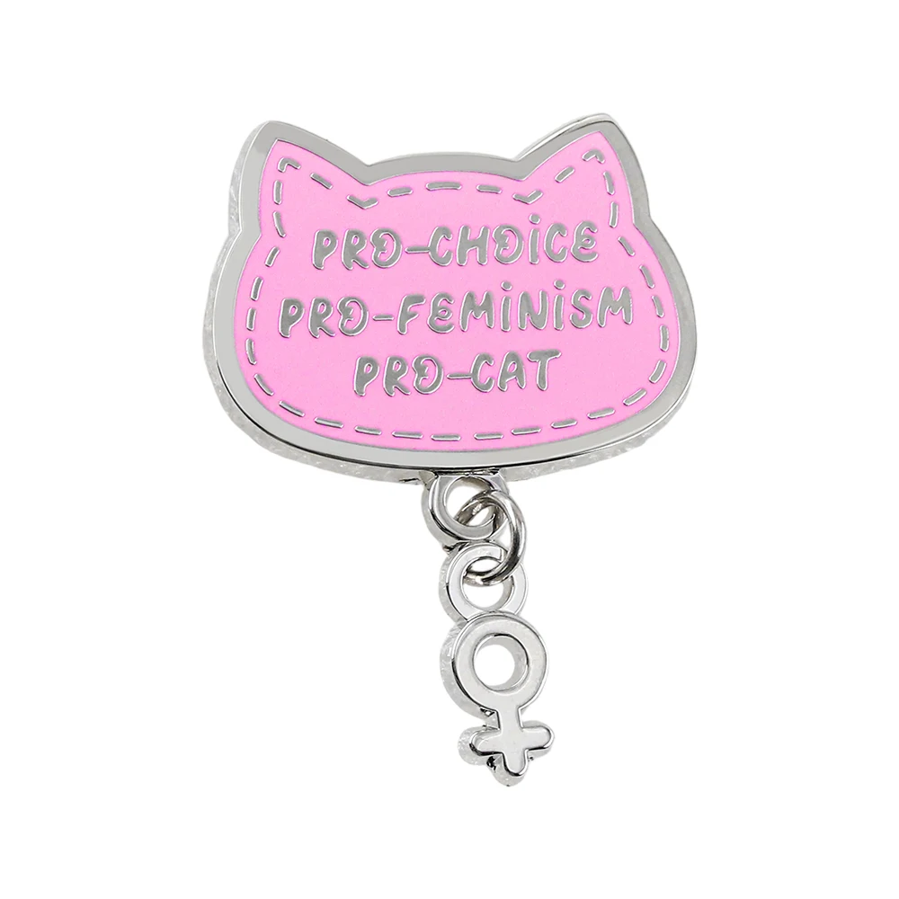 Pro Choice-Pin esmaltado de gato feminista, broche con forma de gato rosa, feminismo Individual fanático, colgante con símbolo femenino, accesorio de insignia