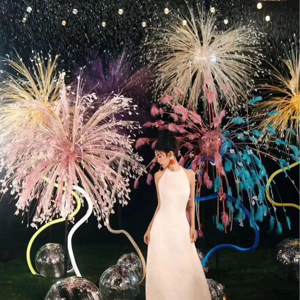 8Pcs Artificial Peacock Grass Wedding Flyover Grass Party Festival Flower Gradually Changing Color Showcase Home Decoration