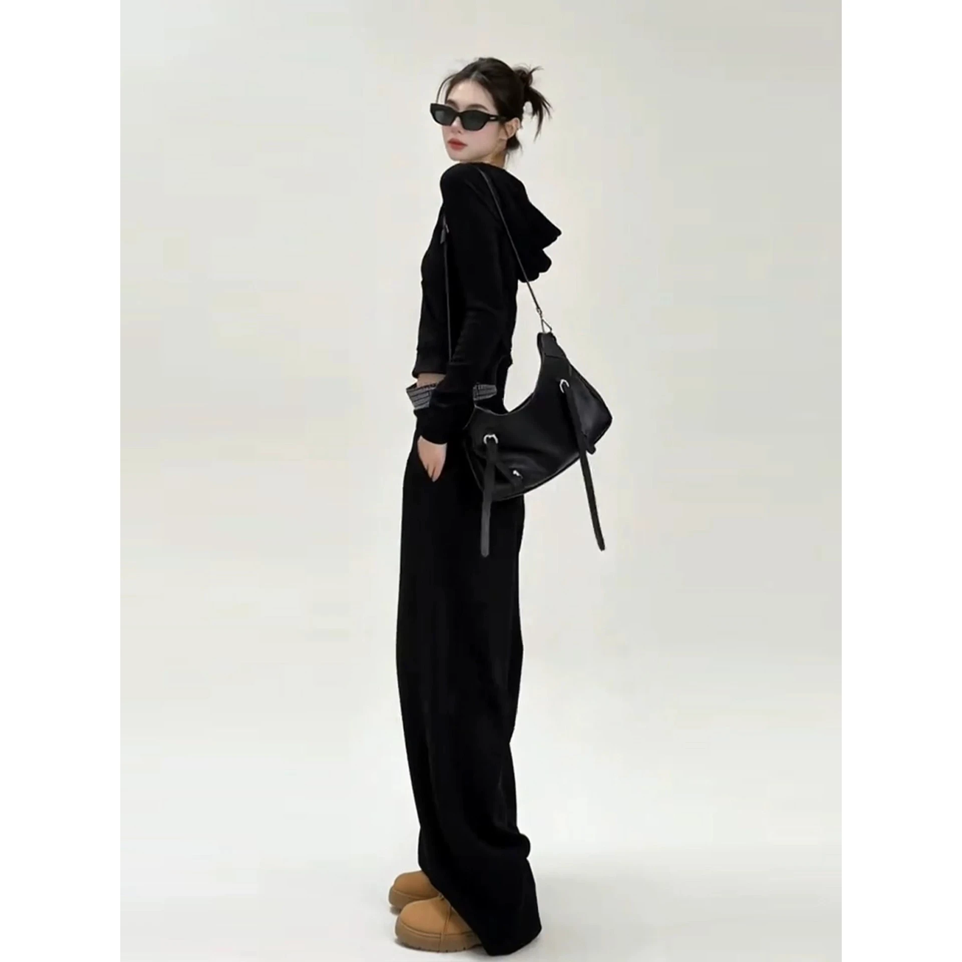Korean Style Hat Toallete Early Autumn Complete Set 2026 New Wide Leg Pants Two Piece Set Casual Sportswear for Women