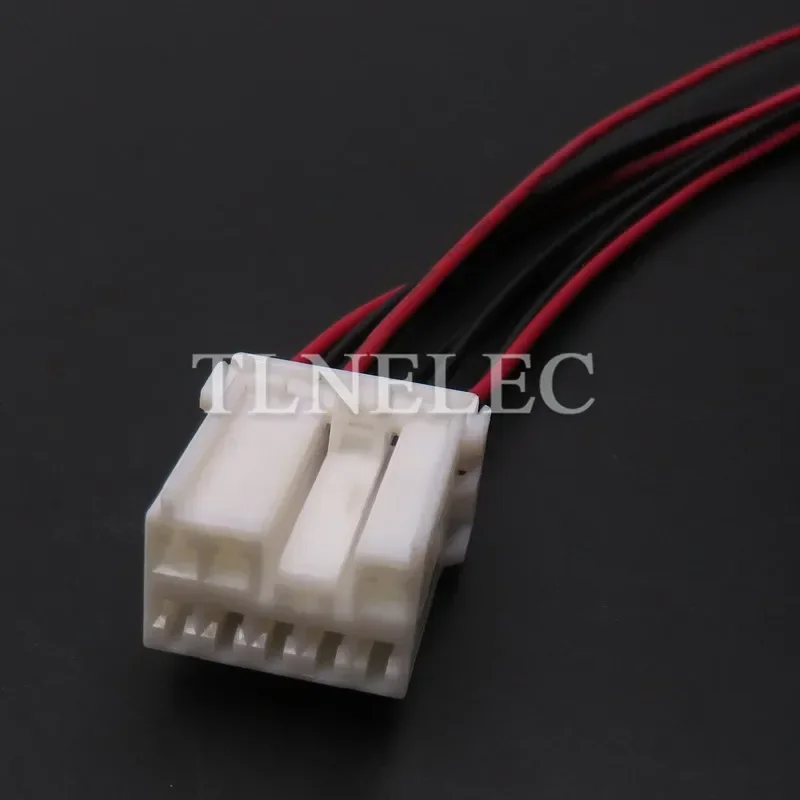 8 Pin Way Automotive Electrical Socket With Wires MG620403 MG610402 Car Cable Connector