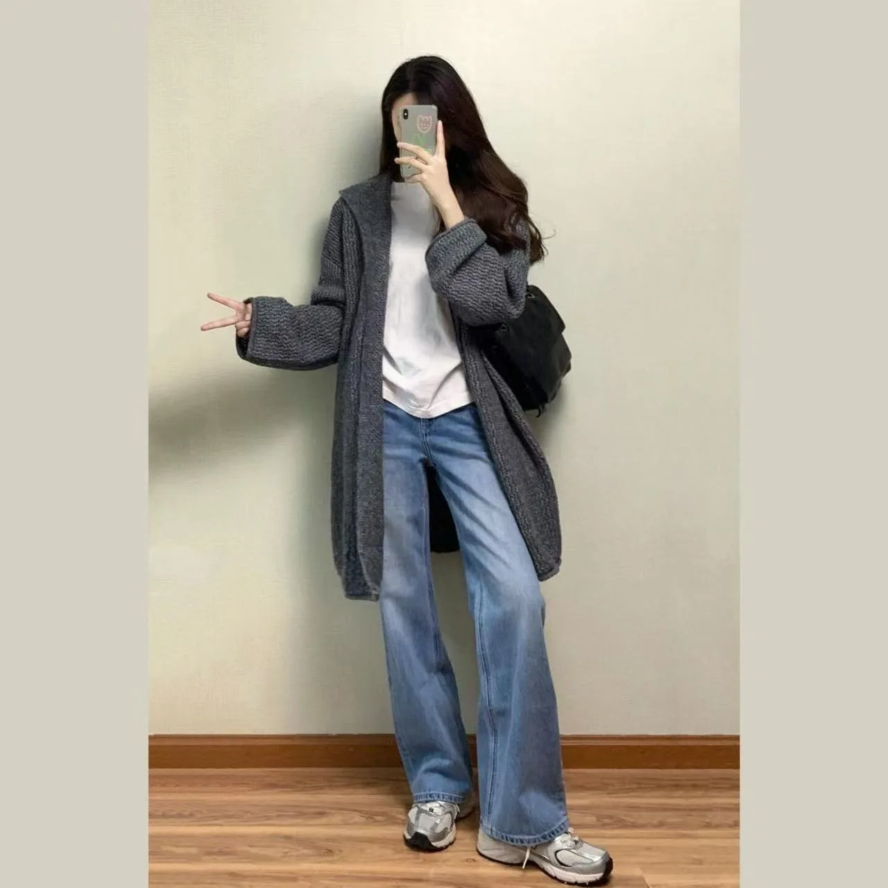 

Женская куртка-свитер Lazy Grey в стиле ретро зимы 2025, свободный вязаный кардиган, средней длины, мягкий и универсальный топ