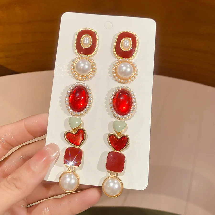 

10 Pcs Round Imitation Pearl Stud Earrings New Red Sqaure Resin Heart Ear Studs Women’s Vintage High-End Geometric Jewelry Sets