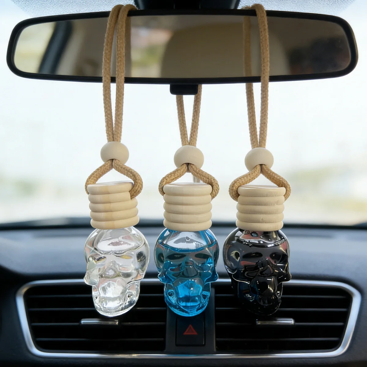 Skull Shaped Bottle Car Aromatherapy, Plant Essential Oil, Air Cleaner, Diffuser Humidifier, Multi-Purpose.