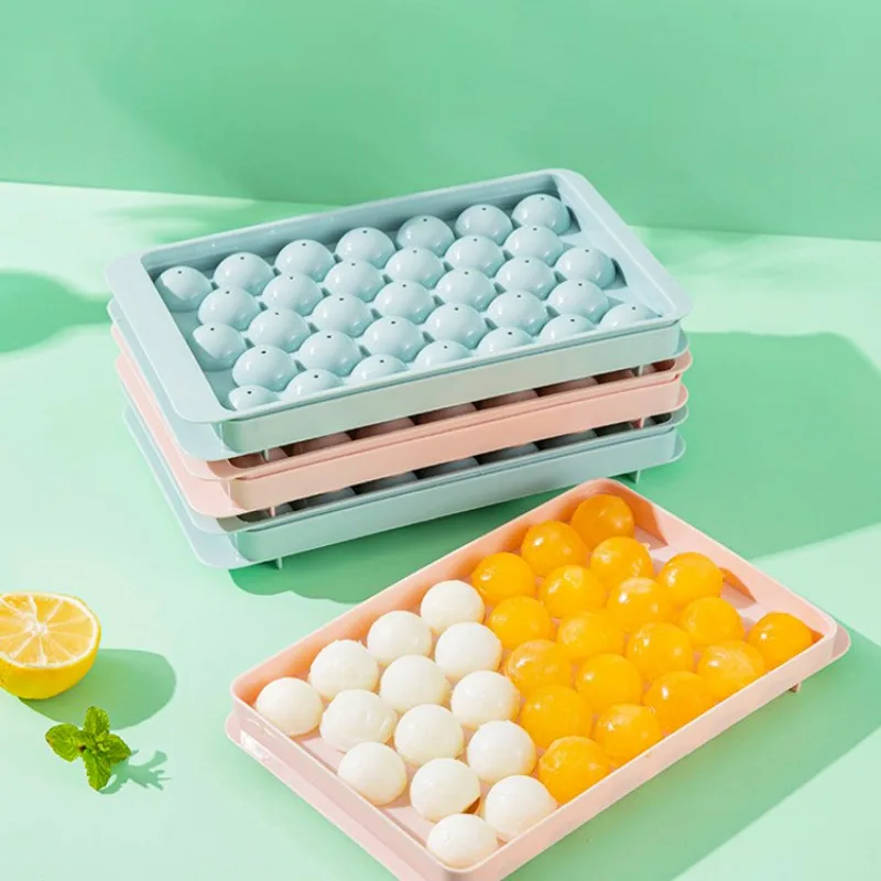 

Household plastic ices cube mold with covered spherical tray refrigerator ice hockey mold making box circular ice molding boxes