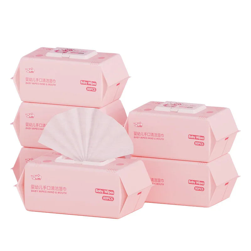 Free/a pack of 80 disposable napkins/wipes