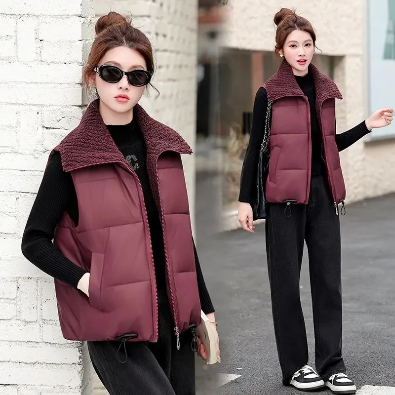 قصيرة بولي PU المتاح القطن سترة سترة المرأة خريف/شتاء 2025 جديد التلبيب أكمام معطف الكورية انفجار صدرية القمم الإناث