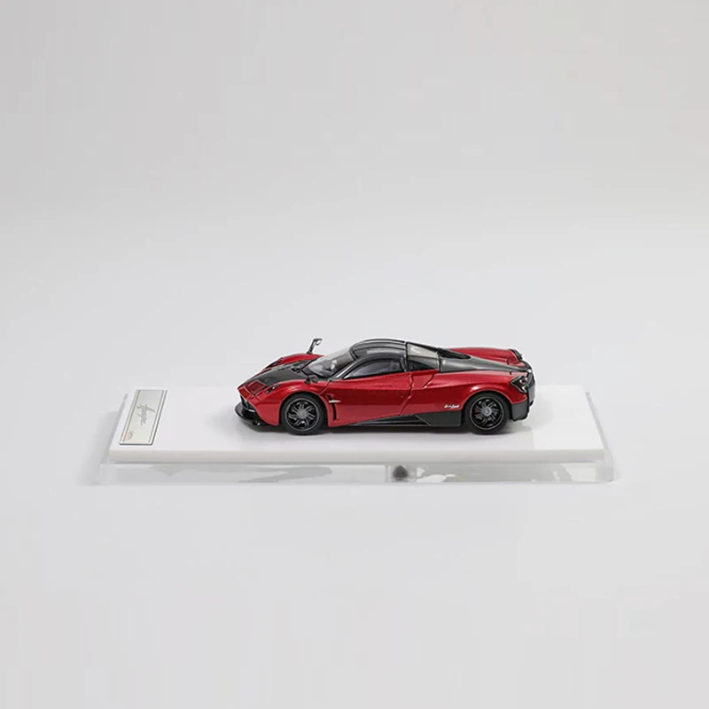 Hkm-ダイキャストスーパーカーモデルカー,両開きドア,メタルレッド,huayra,1:64,レッドウイング,合金