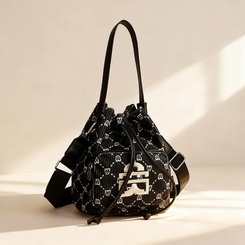 

Vintage Unisex Korean Bucket Bag - ML & NY Full Logo Embroidery, Versatile Shoulder Crossbody Top Handle