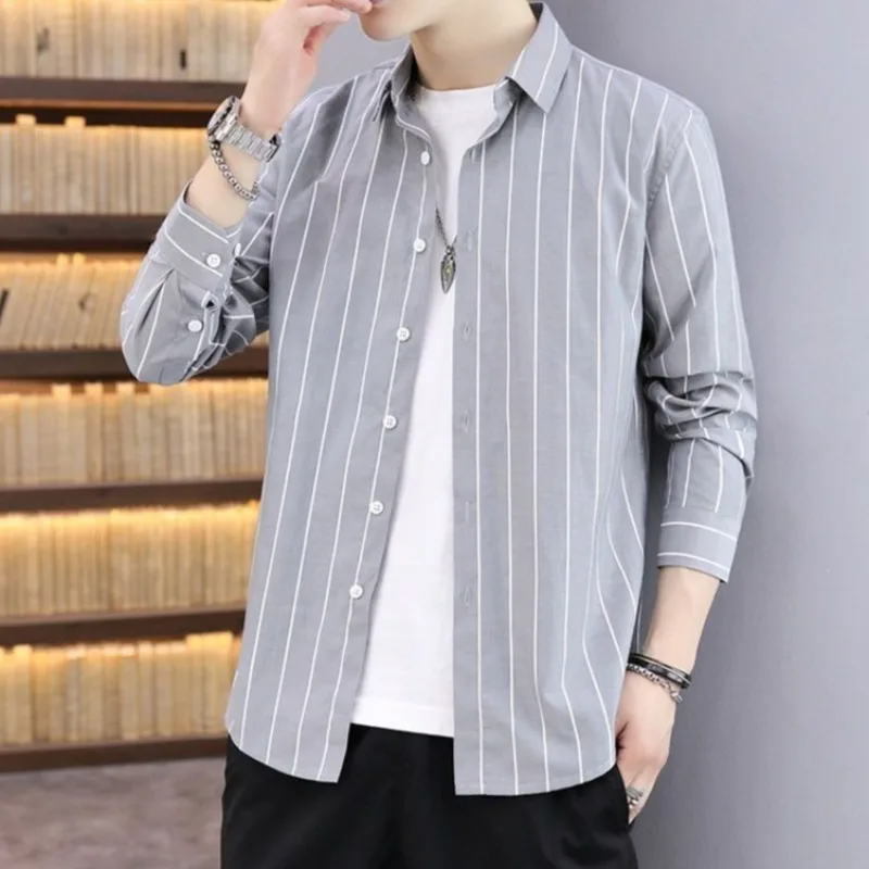 

Plus Size Men's Hong Kong Style Trendy 3 Piece Set Striped Shirt Handsome Casual Outfit New Arrival Wear