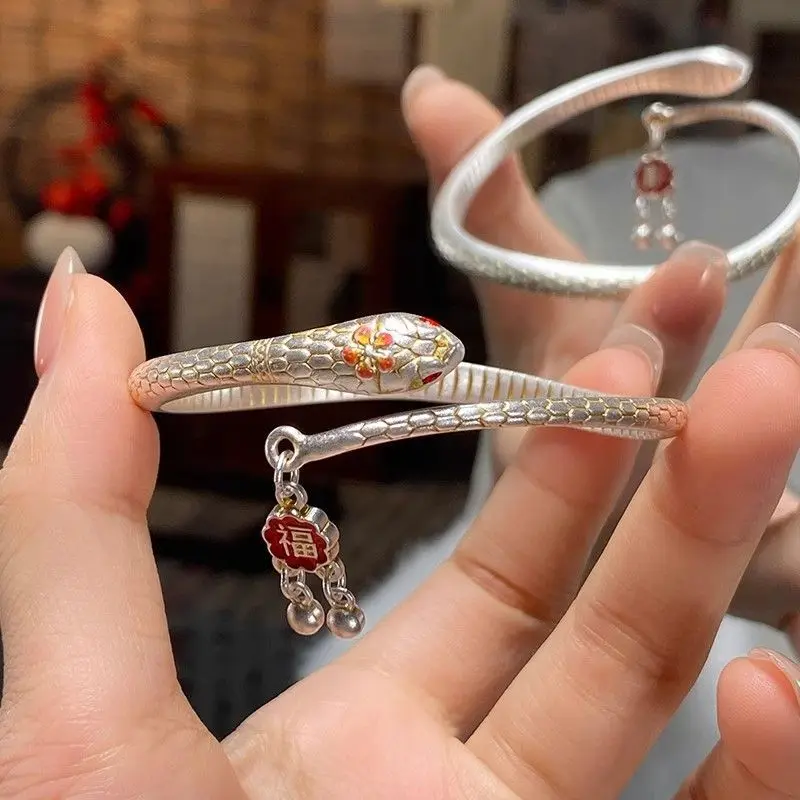 Gold Peach Blossom Spirit Snake Bracelet Female Ethnic Style 2025 New Year of the Snake Gift Bracelet for Girlfriend