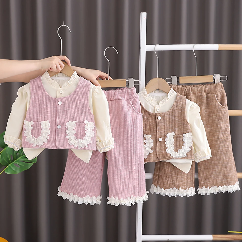 Stylish Elegant Girls Autumn Cozy Three Piece Sets Soft Floral Lace Edge with Cute Double Pockets for Little Fashion Enthusiasts