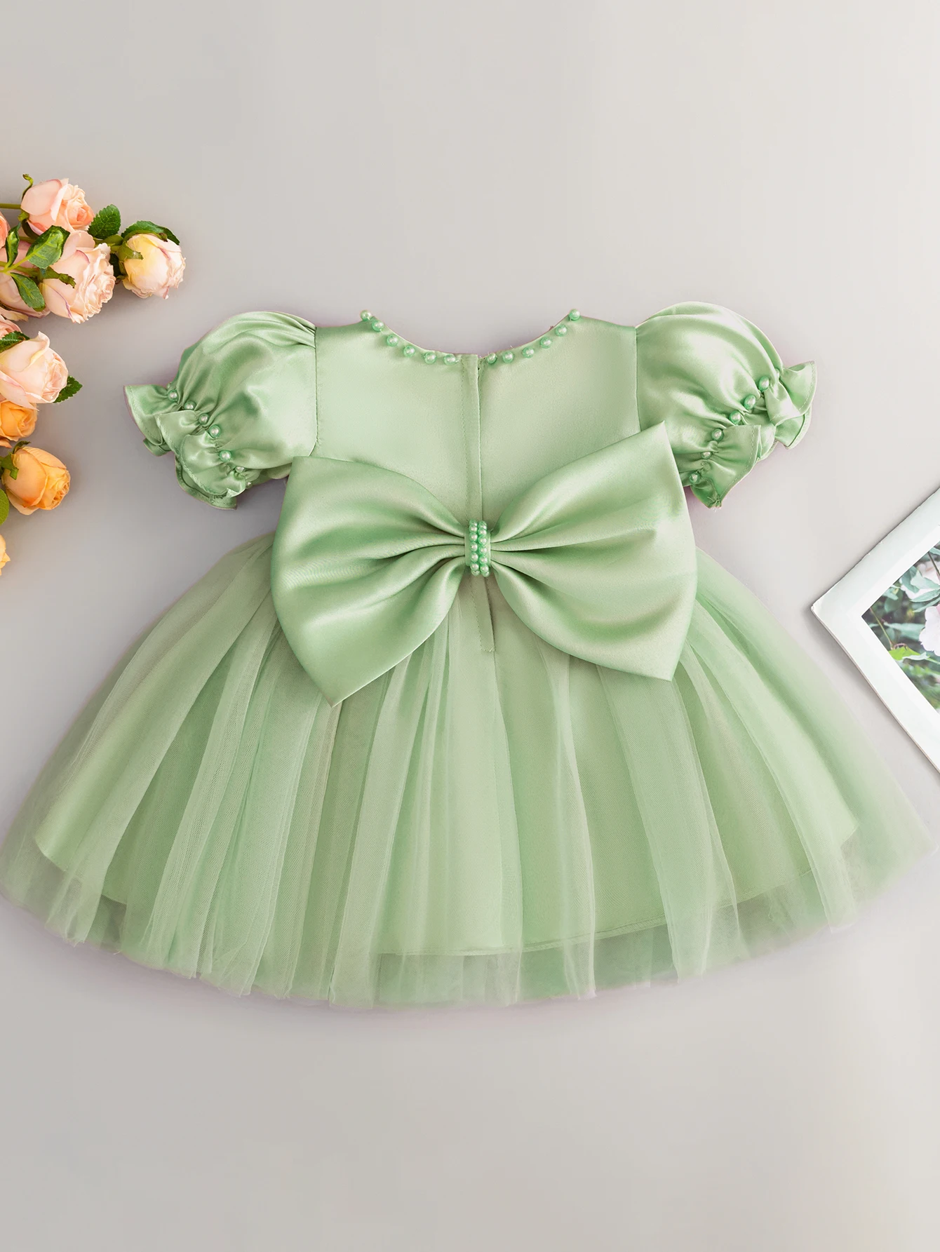 New Design Baby Girls Sky Blue Satin Dress for Princesses with Big Bowknot  Suitable for Parties, Weddings, Banquets, Vacations