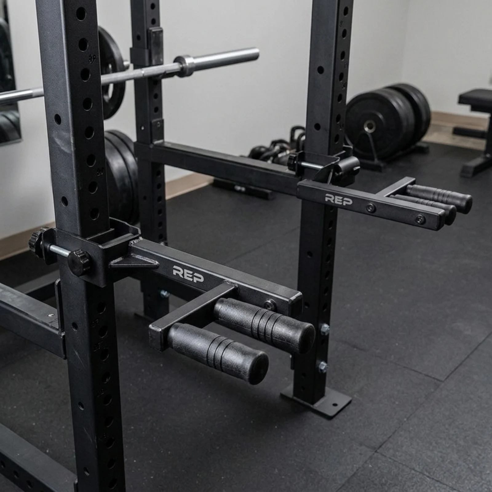Rack Triceps Extension Attachment Powder-Coated Power Rack Triceps Extension Bar Gym Equipment Non-Slip Long-Lasting for Lifters