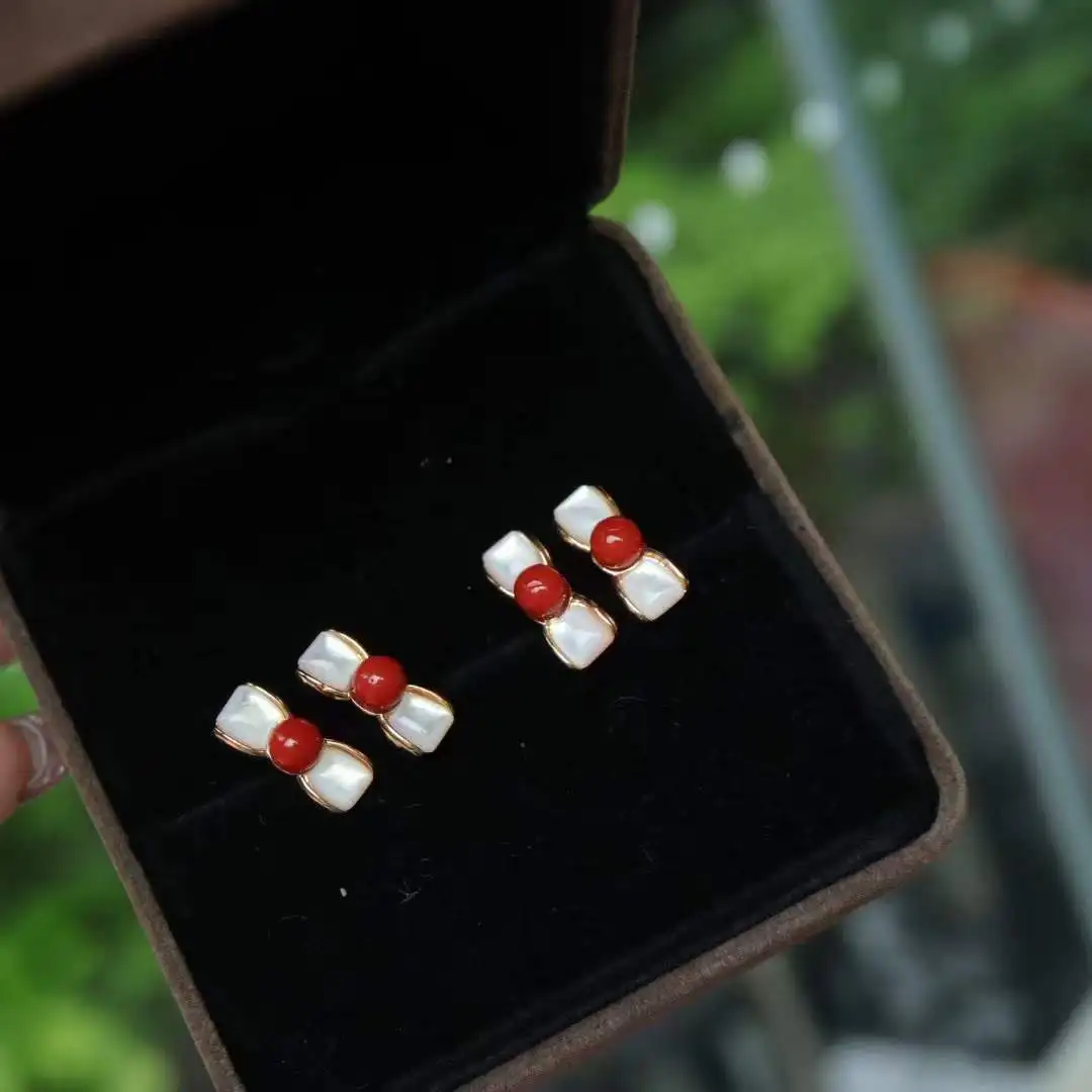 Guaranteed 925 Silver Natural Round Red Coral With White Shell Huggie Earrings Sweet Candy Bowknot Ear Stud Anti-allergy Jewelry