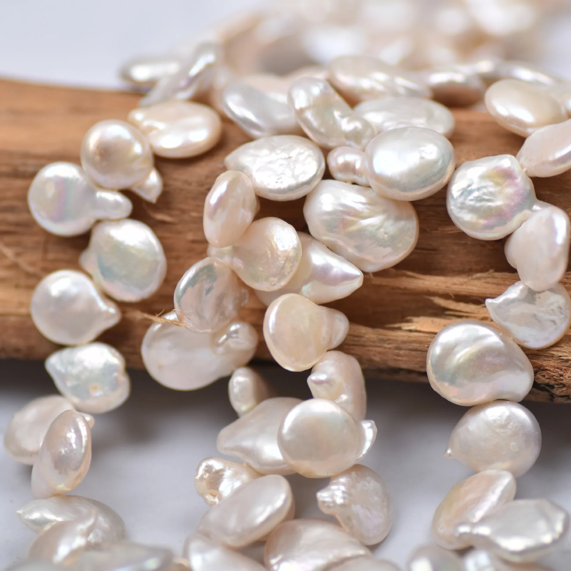 Natural freshwater pearl loose bead 12-13mm flat water drop Baroque shaped pearl necklace semi-finished product