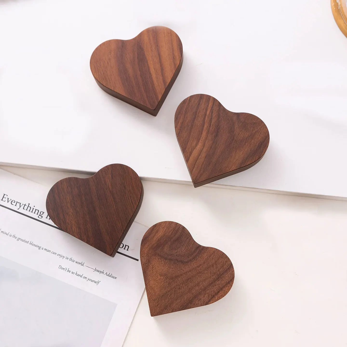 Wooden Cabinet Handles Bedroom Wardrobe Pulls for Children's Room Heart Shaped Dresser Knobs Creative Decor Furniture Hardware