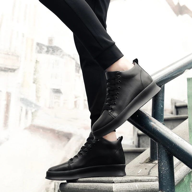 High quality all Black Men leather casual shoes Increase Simple Pure Black Sneakers Fashion Breathable Sneakers Heightening shoe
