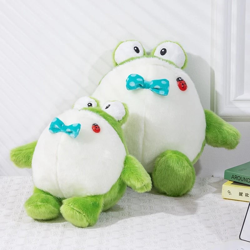 Cute Round Frog Plush Toy, Kawaii Chubby Frog Stuffed Animal Doll with Bow Tie and Ladybug, Soft Fluffy Frog Plushie Gifts.