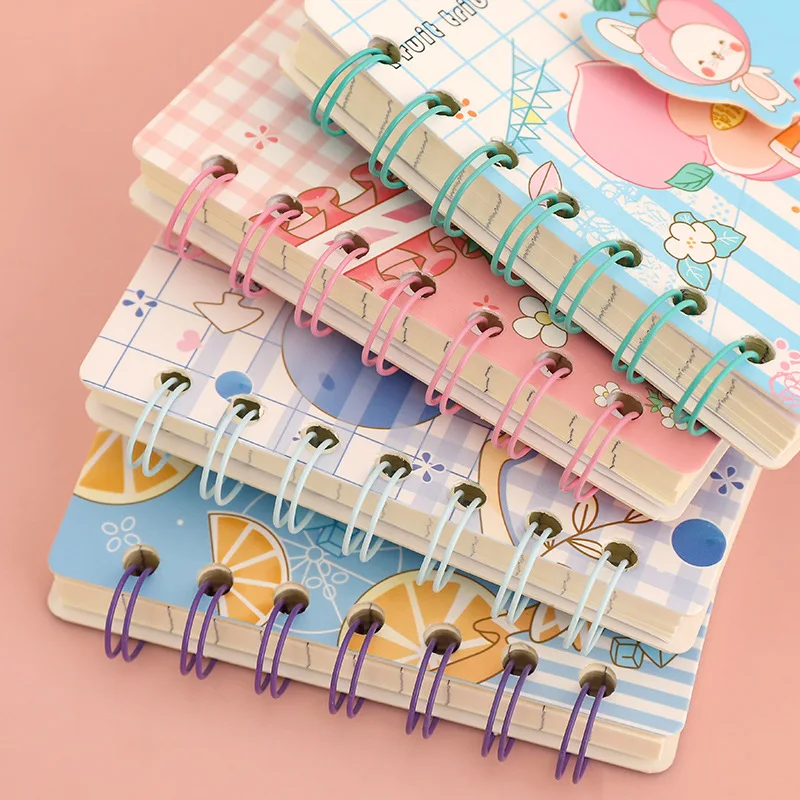 Imagem -04 - Mini Cute Cartoon Notebook Pequeno Urso Kawaii Coelhinho Tampa Bobina Notepad Livro de Bolso Portátil Scrapbook Student Supply 1pc