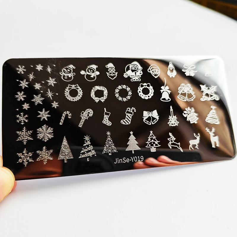 Cute Christmas Nail…