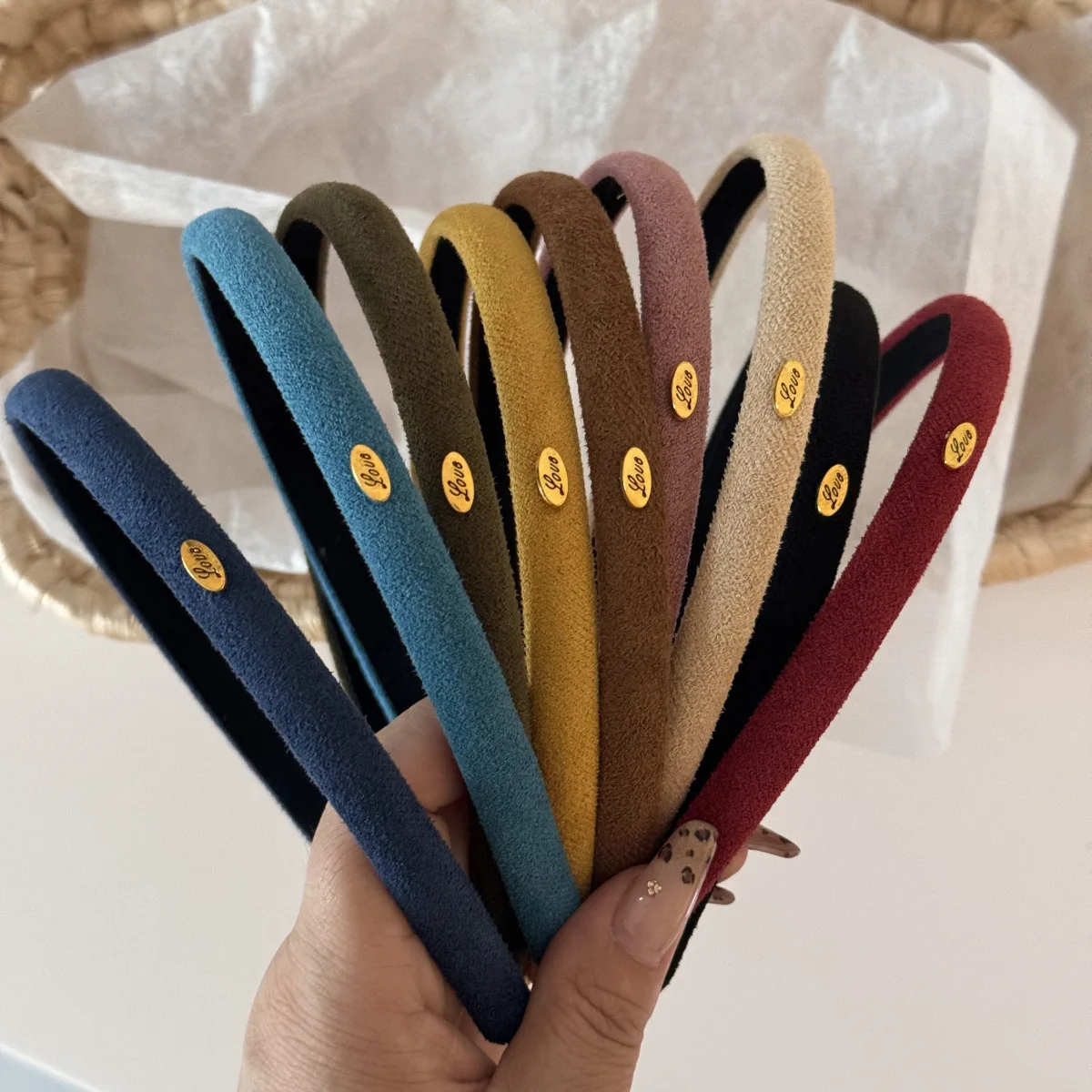 1Pcs Samt Textur Feine Haar Hoop Multi Farbe Einfache Liebe Logo Haar Hoop frauen Täglich Vielseitige Kopfbedeckung haar Bands – Detail 6