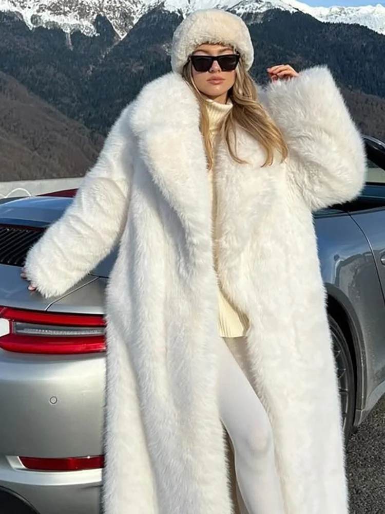 

Luxury White Faux Fur Jacket DEAT Women's 2025 Winter Lapel Coat Plush Mid-Length Loose Fit