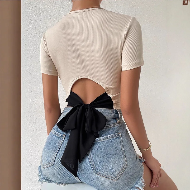 

Летняя новинка: Мужской модный жилет-топ с круглым вырезом и поясом на талии, облегающий крой, для прогулок, в комплекте с короткими брюками.