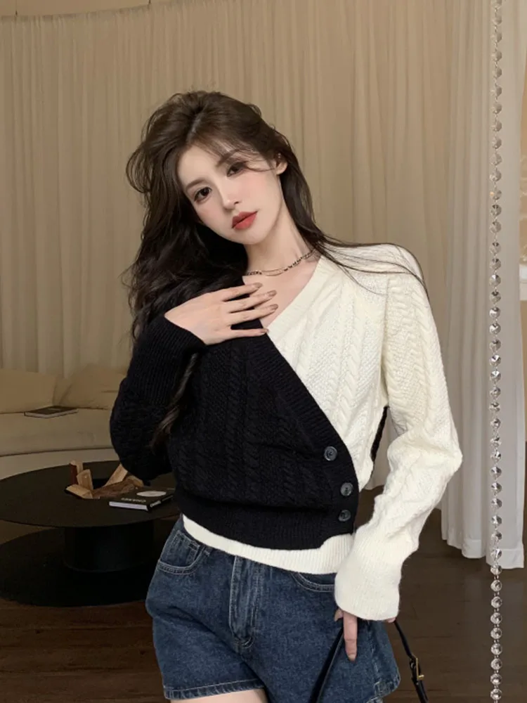 Zoki Korean V Neck Cross Sweaters Women Design Long Sleeve Patchwork Knitted Pullovers Loose Lazy Wind Female Buttons Jumpers