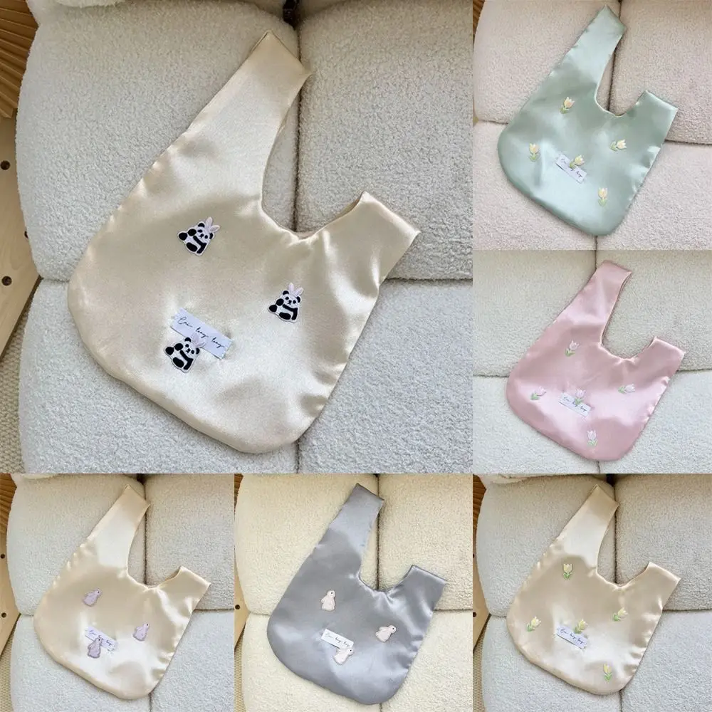 

Casual Embroidery Embroidered Silk Wrist Bag Silk cloth Small Women Handbag Reusable Women Handbag Coin Purse for Wedding