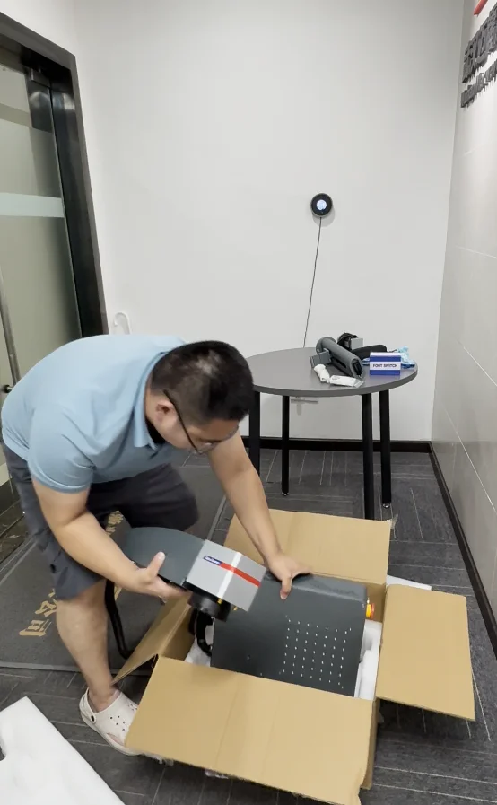 20W 데스크탑 파이버 레이저 마킹기, 금속 스테인리스 스틸 알루미늄 구리 조각용, CE 인증, USB 레이저 조각