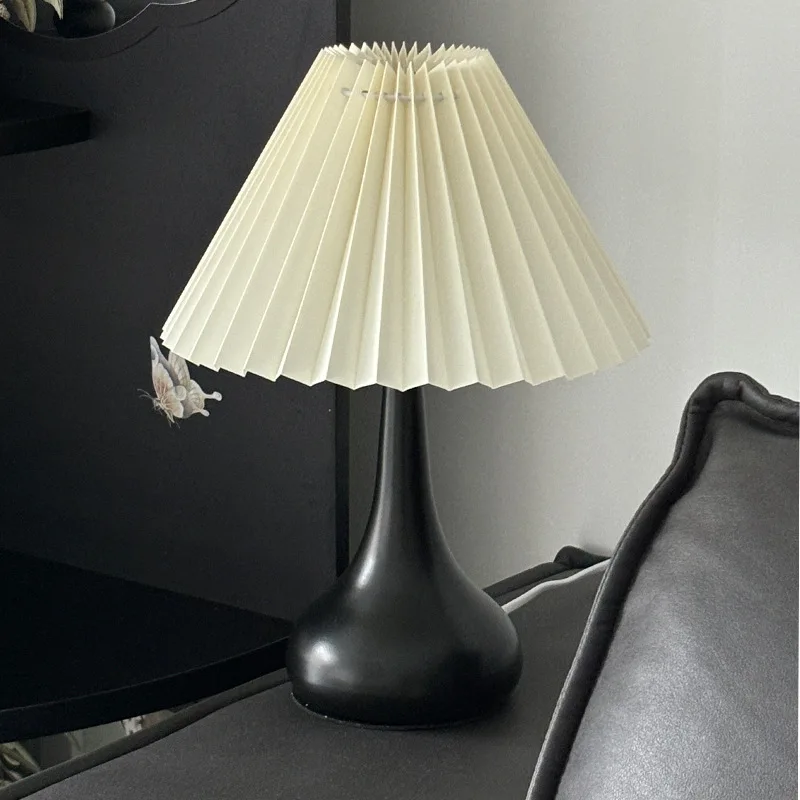 Creative Retro Pleated Atmosphere for Bedroom Headboard Small Night Light with Nordic Style Design Simple Desk Lamp