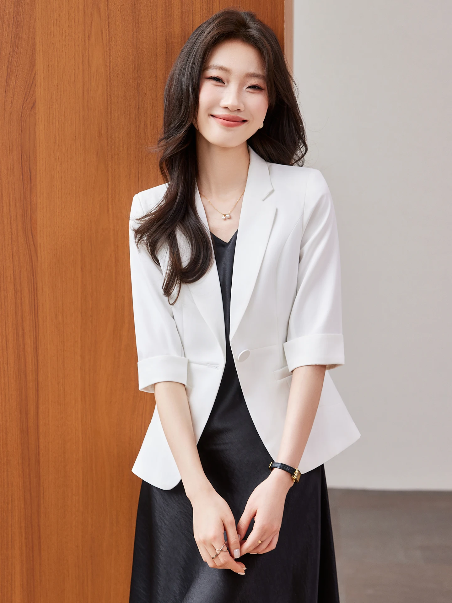 

Белый женский деловой костюм-пиджак Slim Fit с карманами, повседневный, из полиэстера, не мнется