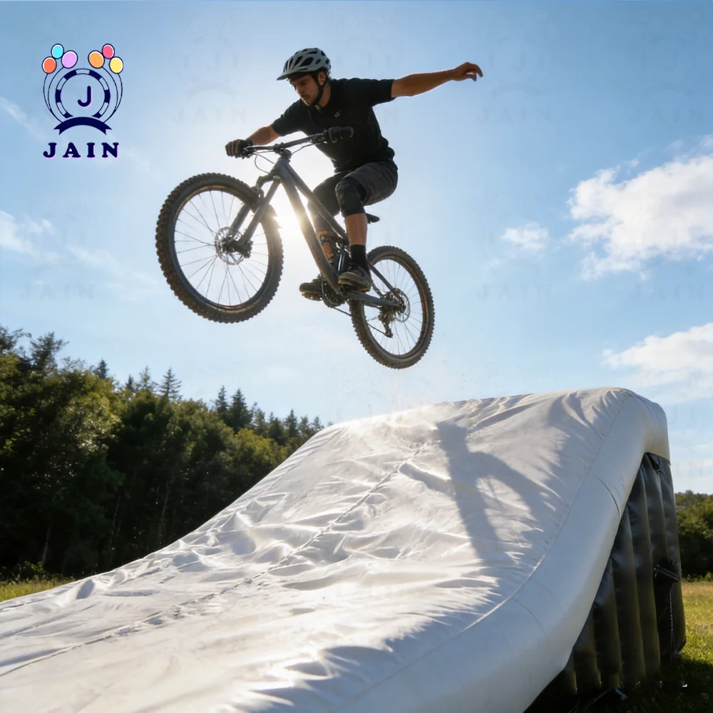 20FT Safety Inflatable Airbag Landing Outdoor Stunt MTB FMX Air Bag Ramp Lander Moto Landing Air Bag for Extreme Sports Games