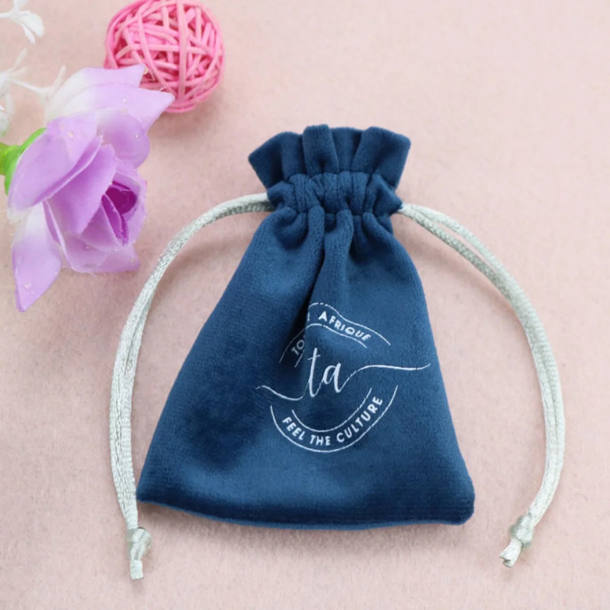 

100 шт. светло-зеленый индивидуальный логотип из микрофибры, замшевая сумка Pandnet, упаковка для ювелирных изделий, сумки для хранения, свадебные карманы для конфет, оптовая продажа