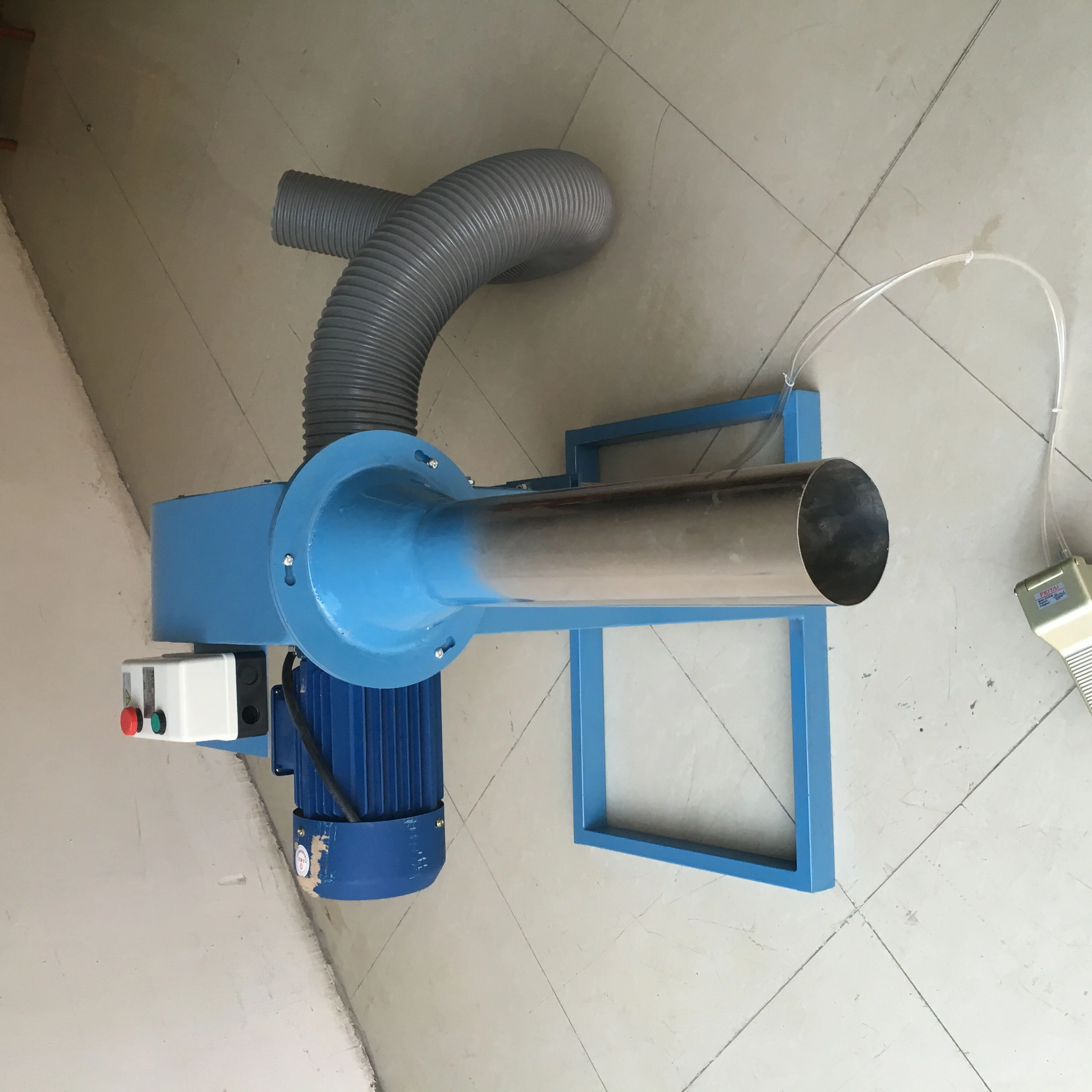 

Automatic foam pillow filling cushion stuffing machine shredded foam pillow filling machine polyester fiber