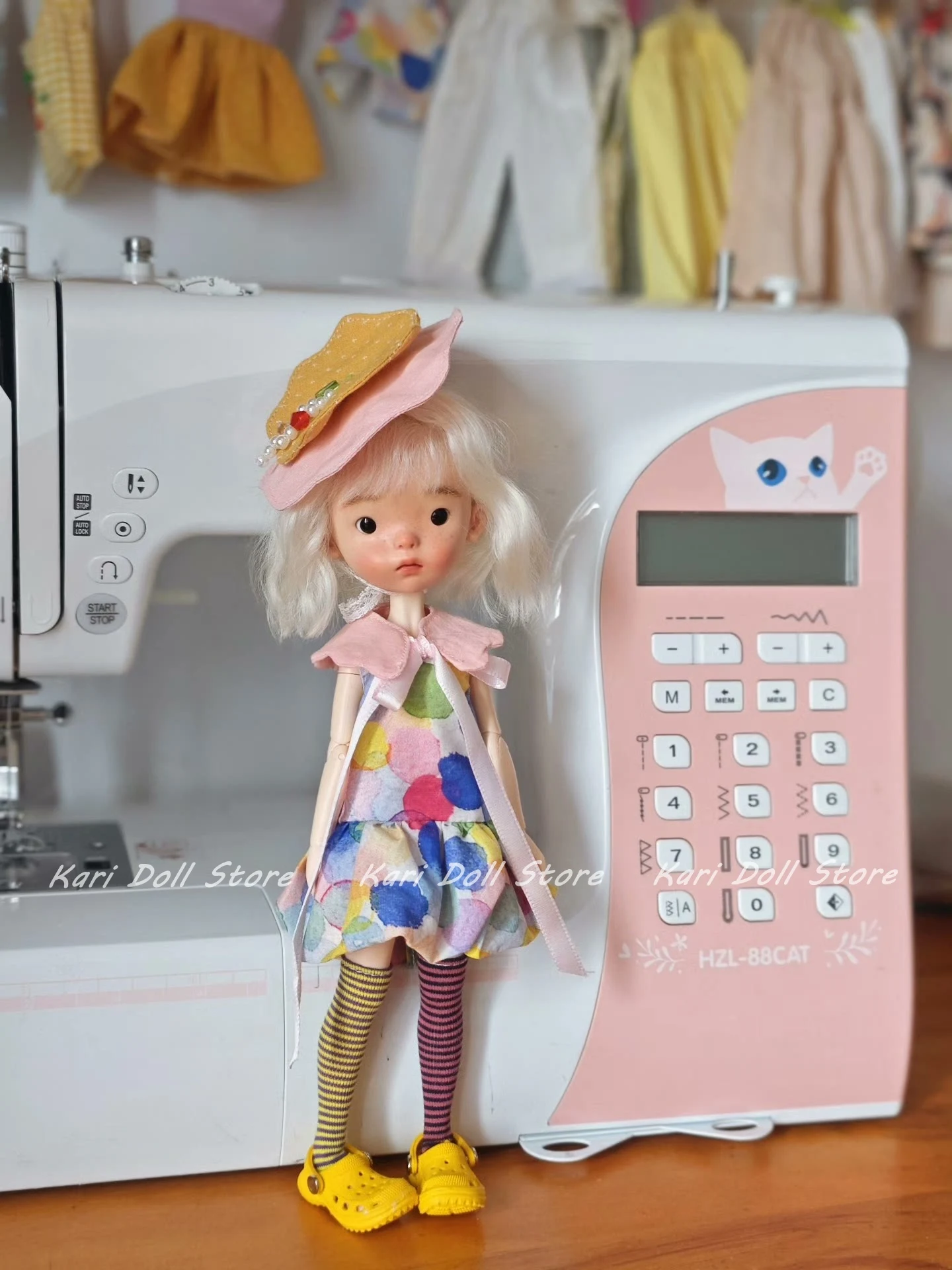 

Kari Doll Clothes and skirts Art Bubble Group Hat Set for Landazz Landoudou Doll