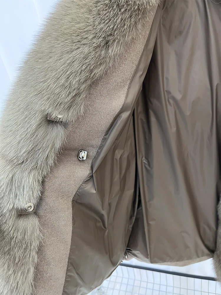 2025 frauen Winter Warme Gans Unten Jacke Große Echt Fox Pelz Kragen Kaschmir Wolle Jacken Dicke Weibliche Puffer Jacken Heißer Verkauf