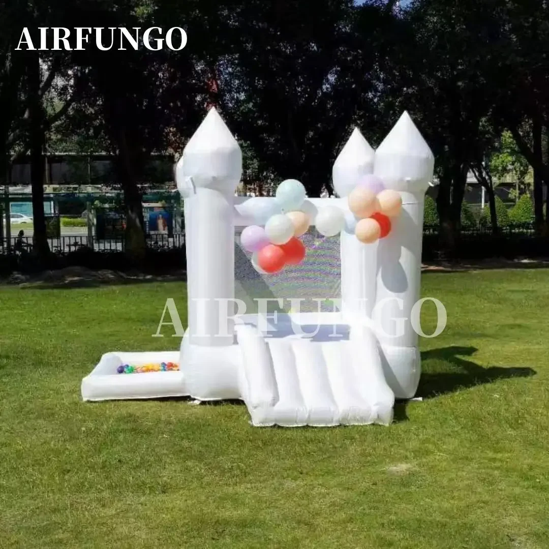Casa inflable de rebote blanca para fiesta de niños, 9x9x7 pies, con tobogán y piscina de bolas, personalización, castillo inflable Oxford, incluye soplador
