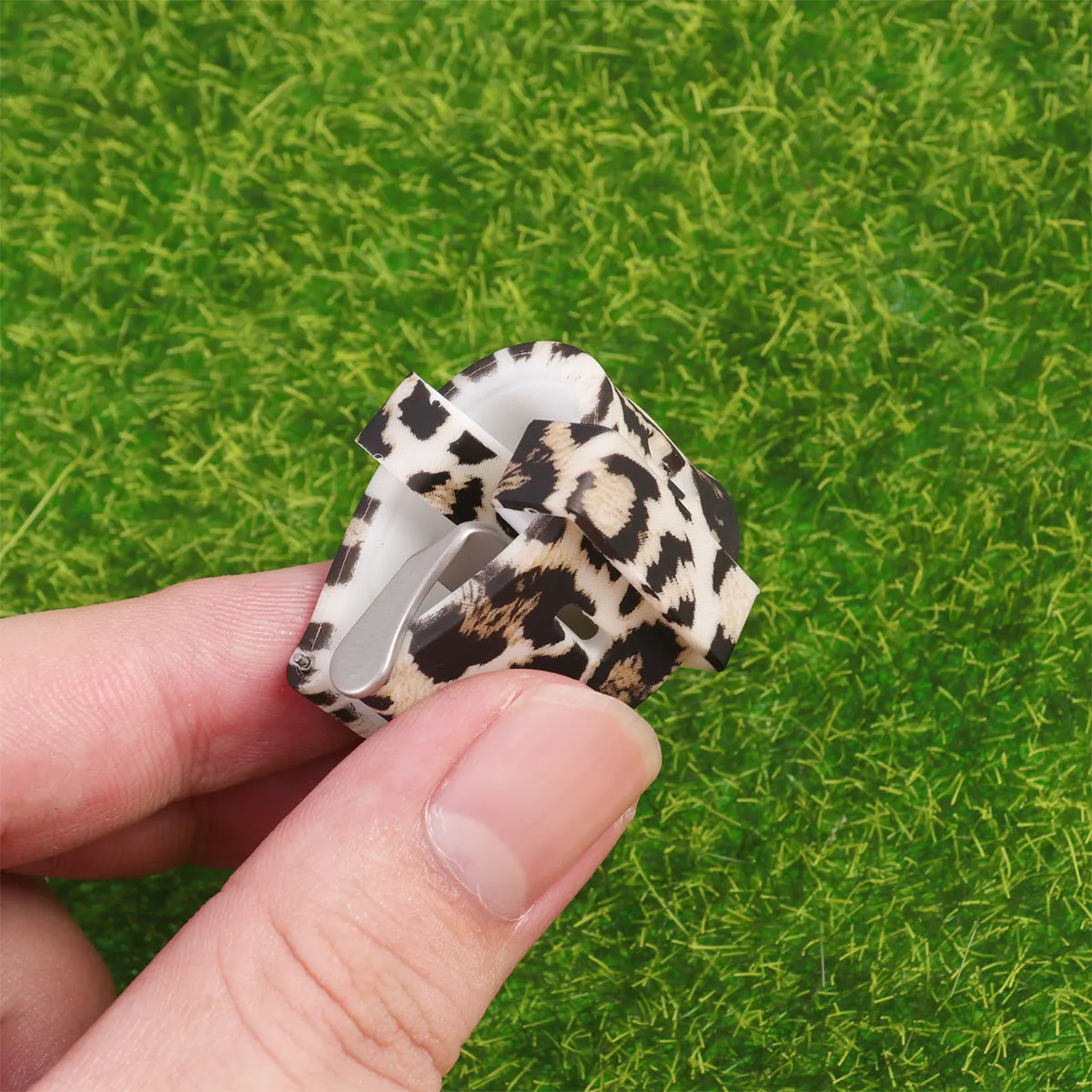 

Painted Silicone Watch Strap Comfortable Durable Replacement Compatible for Bip Leopard Print Ideal Gift Band Replacement Strap