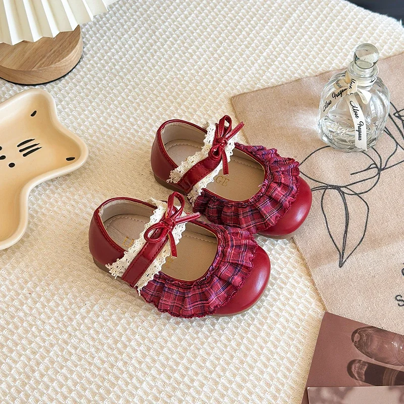 

2025 г., детская кожаная обувь для девочек, осенняя новая модная нескользящая универсальная обувь принцессы в корейском стиле с мягкой подошвой в стиле ретро