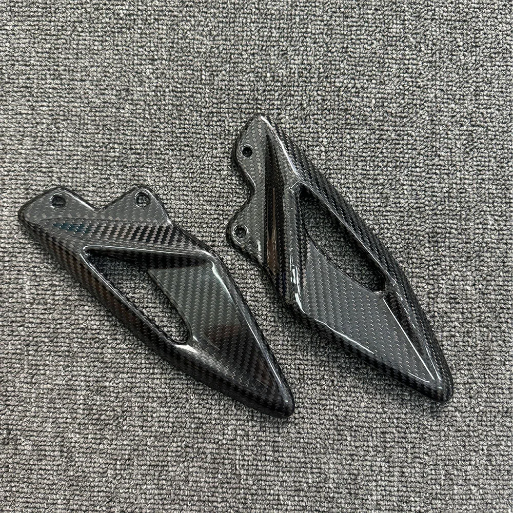 Для Triumph Street Triple 660 – обзор и цена Crepe Pan Carbon
