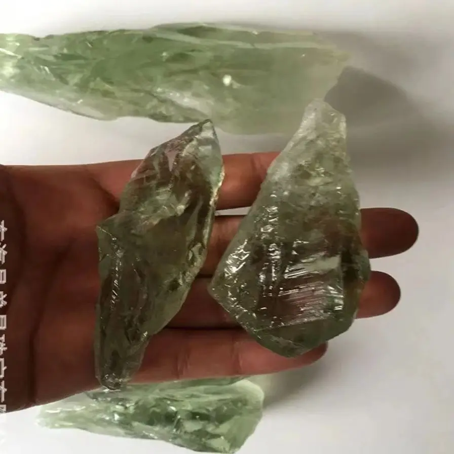 Naturale verde Fluorite pietra guarigione verde spina dorsale manganello cristallo di quarzo decorazioni per la casa vaso di fiori ciondolo fai da