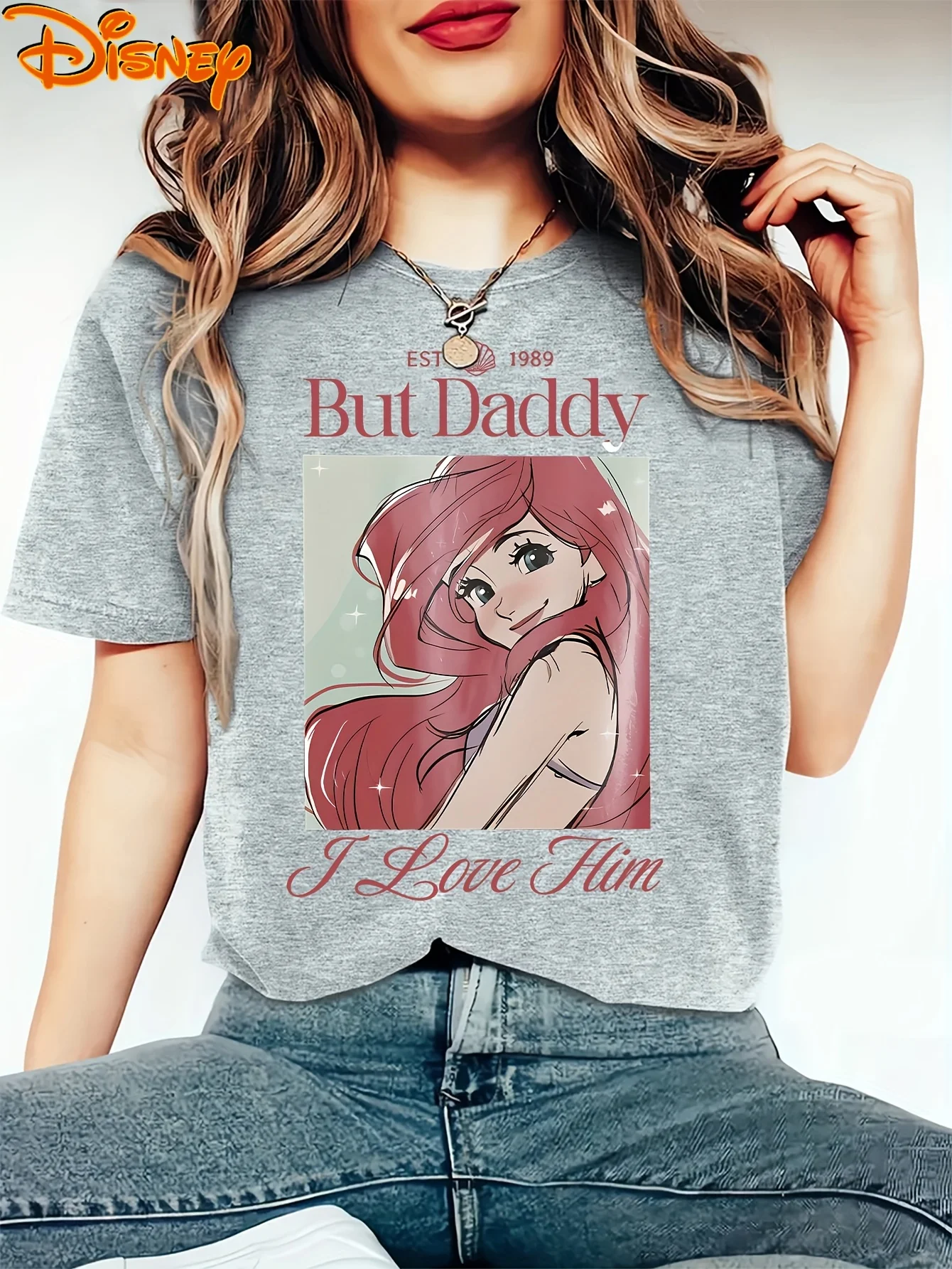تي شيرت نسائي من Disney For Ariel Princess Little Mermaid But Daddy I Love Him برسومات كاجوال بأكمام قصيرة ورقبة دائرية ناعمة