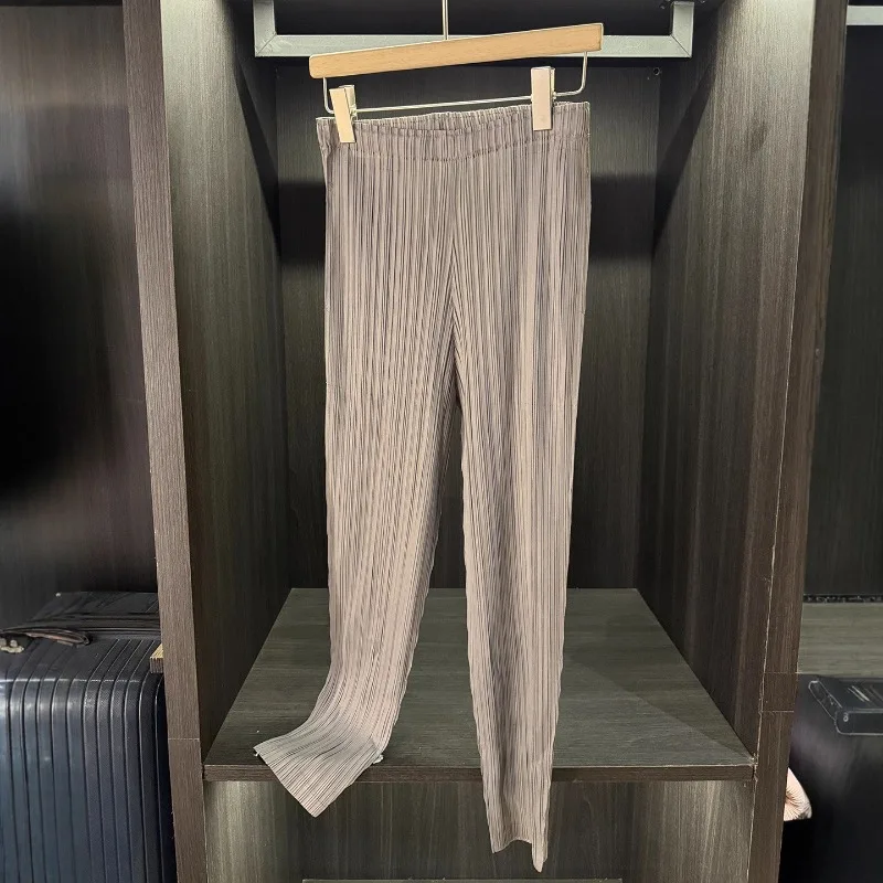 

Miyake плиссированные брюки-карандаш, женские однотонные плиссированные брюки на шнурке, женские летние 2021, новые тонкие женские брюки девять минут