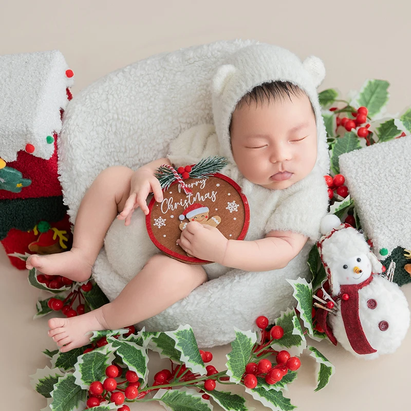 Baby Christmas Photos Knitted Hat Jumpsuit Sock Set Newborn Photography Christmas Wreath Gingerbread Man Snowman Accessories