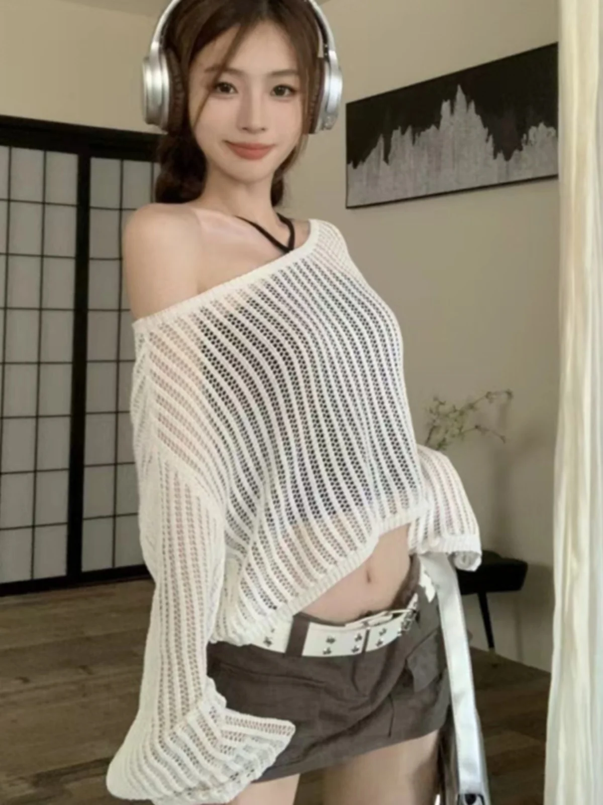 

Women's Summer Thin Hollow out Long Sleeve Knitted Sun Protection Top Loose Fit Short Style Fashionable Outerwear Shirt