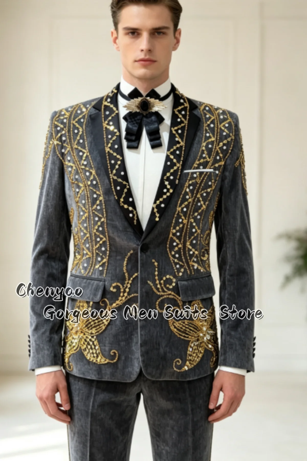Luxury Velvet Formal Men Suits Customized Hand Embroidered Gold Pattern Pearl Beaded Blazer Slim Fit 2 Pieces Costume Homme
