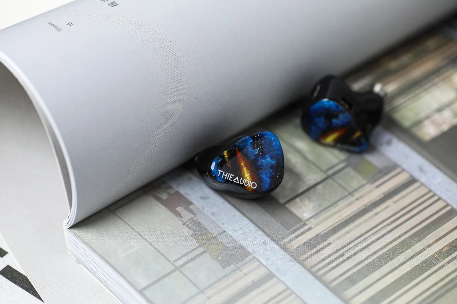 Vorbestellung THIEAUDIO Origin 1DD+4BA+2EST+1BC Quadbrid IEM Hifi-Kopfhörer mit Maßgefertigtem Verbessertem Kabel für Audiophile Musiker – Detail 5